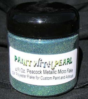Peacock Metal Flake combines blue and gold flakes to make a mysterious green hue.